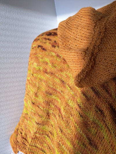 grand châle à capuche "lutin des bois d'automne" - laine teinte à la main