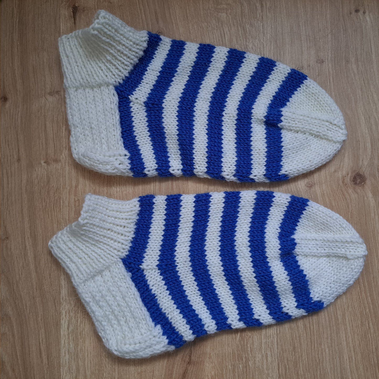 Nilkkasukat - chaussettes basses en laine - différentes couleurs et pointure dans les variantes.