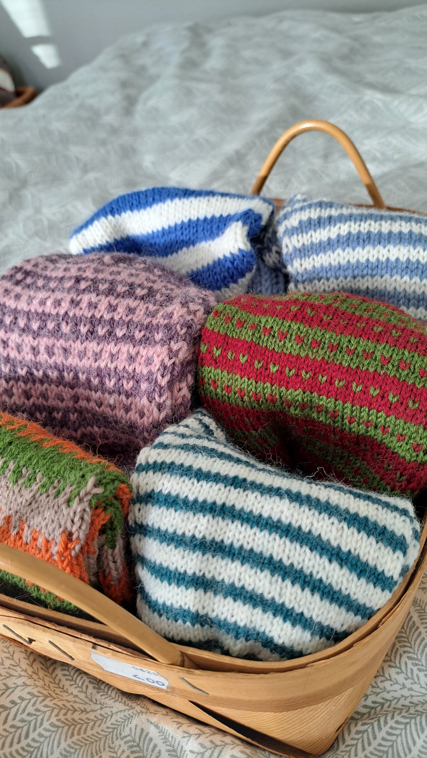 coffret 1 an de chaussettes - 6 paires de chaussettes tricotées main