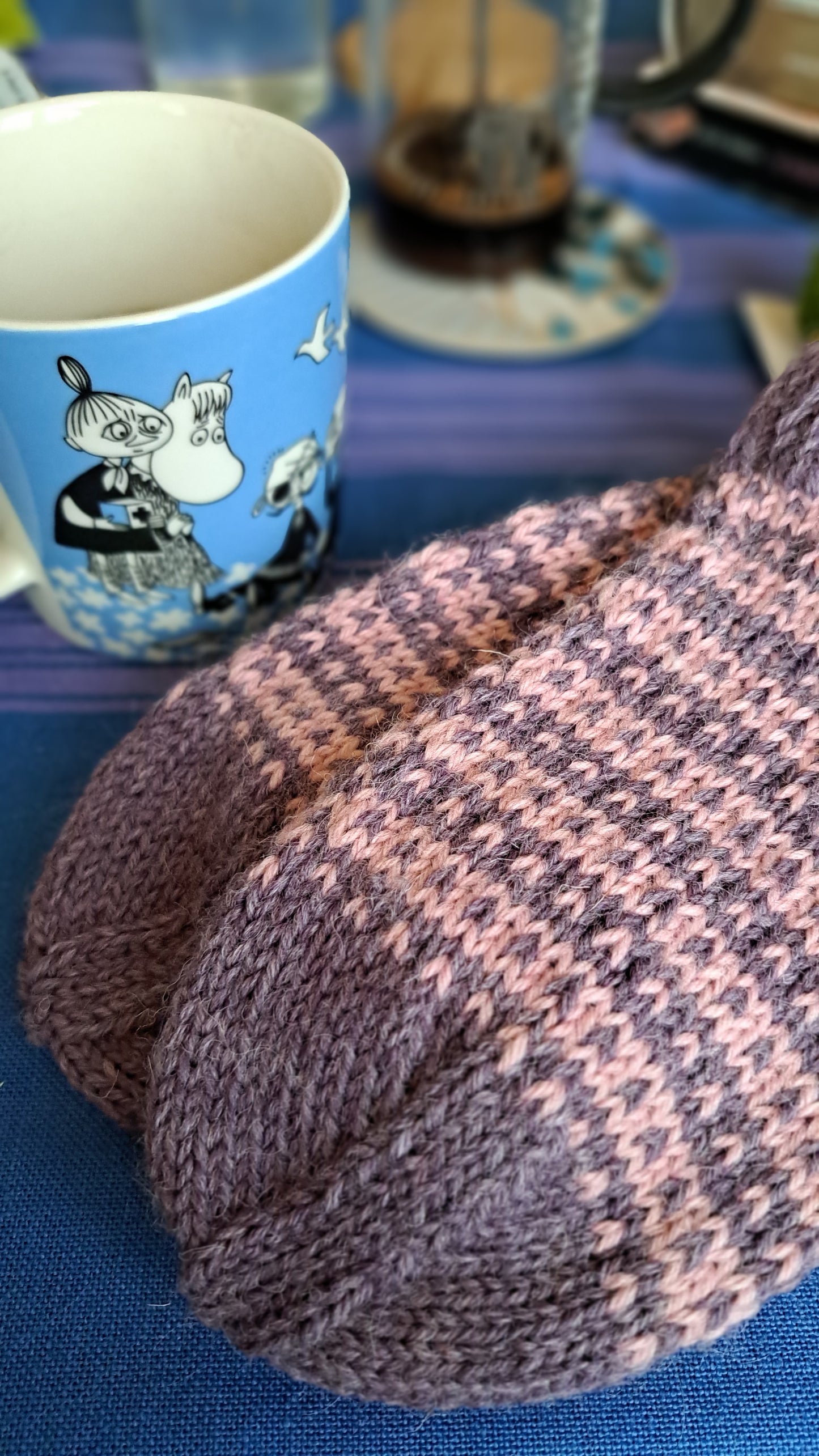 Villasukat - chaussettes moelleuses " petits coeurs" prêtes à partir - différentes pointures et couleurs.